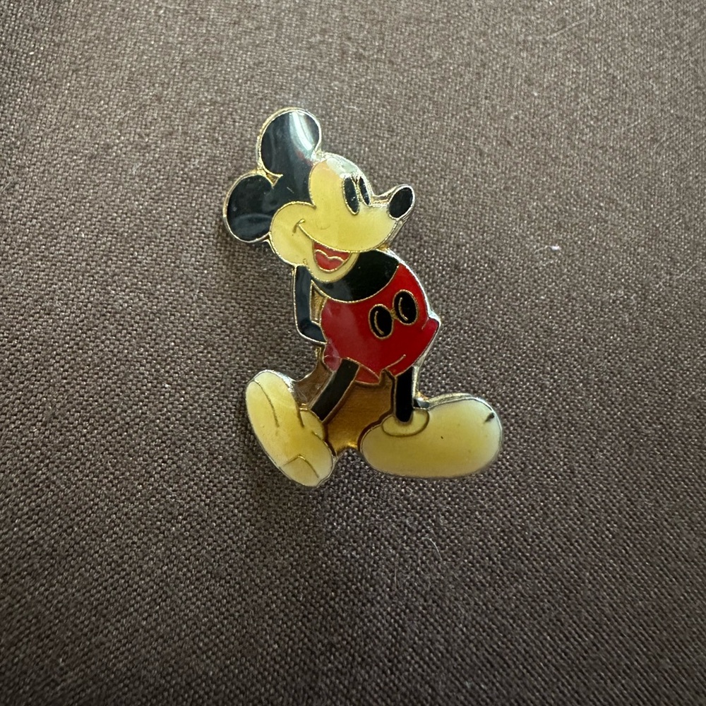 Mickey Mouse Vintage Disney Pin
